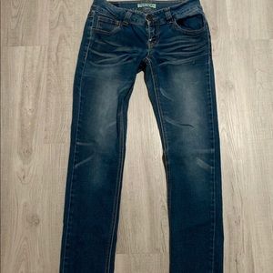 —SOLD— Skinny Jeans